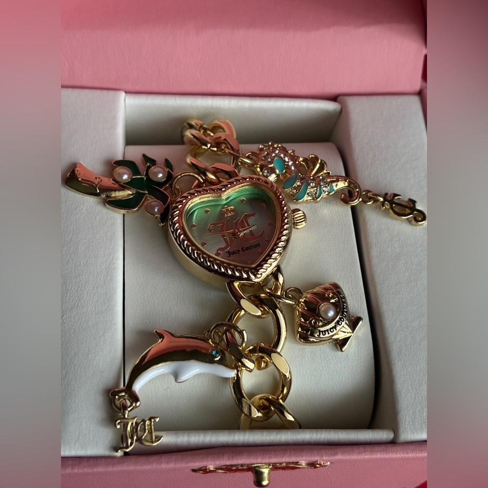 Juicy Couture Gold and Green Charm Bracelet - Picture 2 of 10
